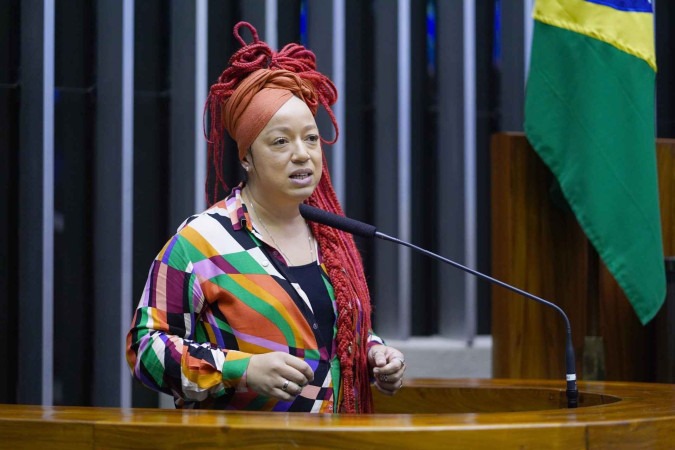 Deputada Daiana Santos denuncia ameaças de morte e "estupro corretivo"