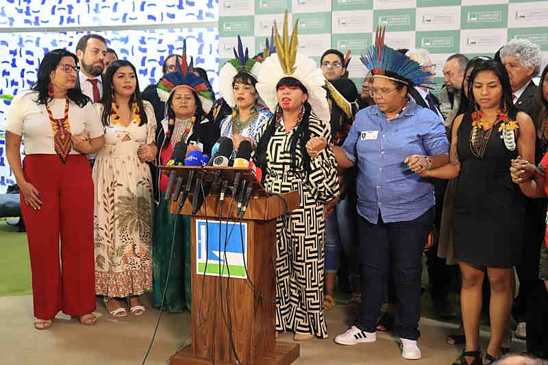 Frente Parlamentar dos Povos Indígenas é lançada em meio a clima de 'retomada da política'