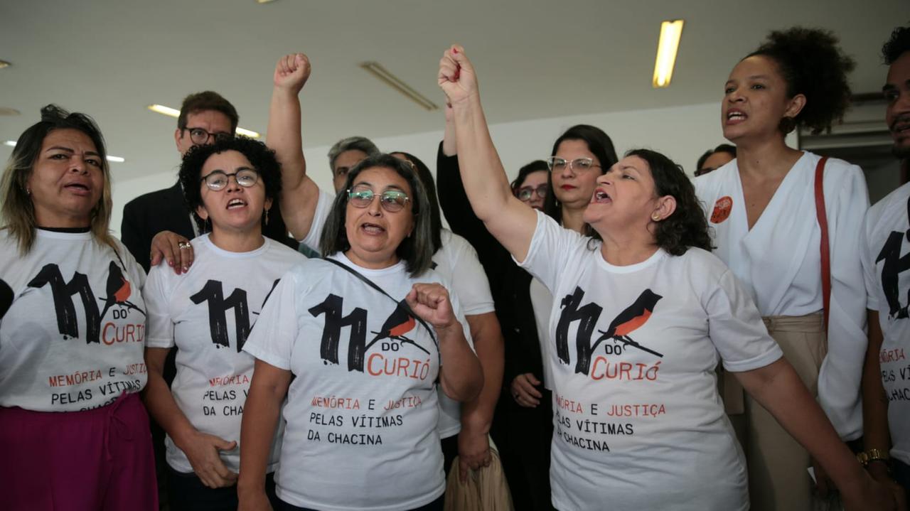 Mães do Curió lutam por justiça para as vítimas da maior chacina policial do Ceará