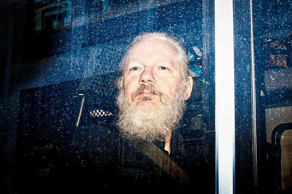 Federação Internacional de Jornalistas intercede por Assange