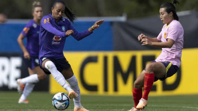 Sem Marta, seleção brasileira feminina vence a China em jogo-treino antes da Copa