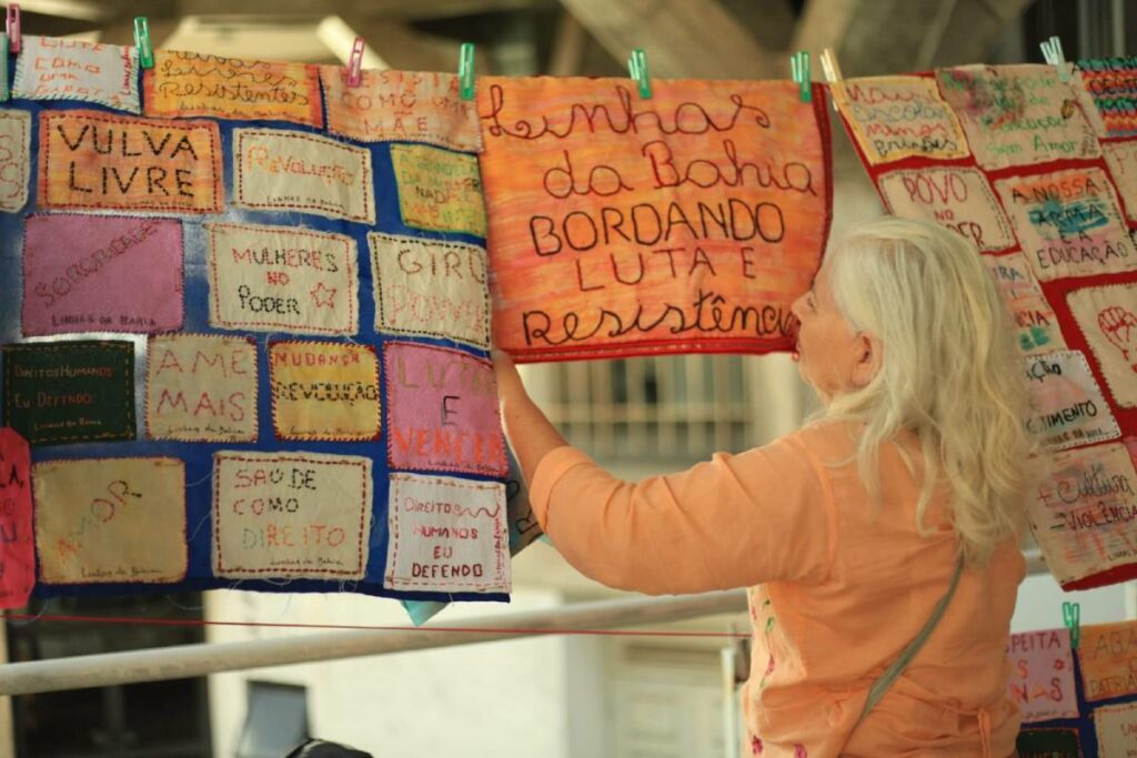 Coletivo feminista realiza nova edição de bazar no Palacete das Artes, em Salvador
