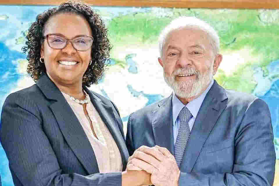 Lula escolhe advogada negra para Comissão de Ética da Presidência