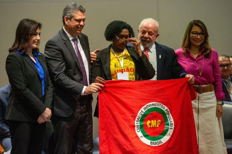 Lula estimula movimentos sociais a se comunicar pelas redes