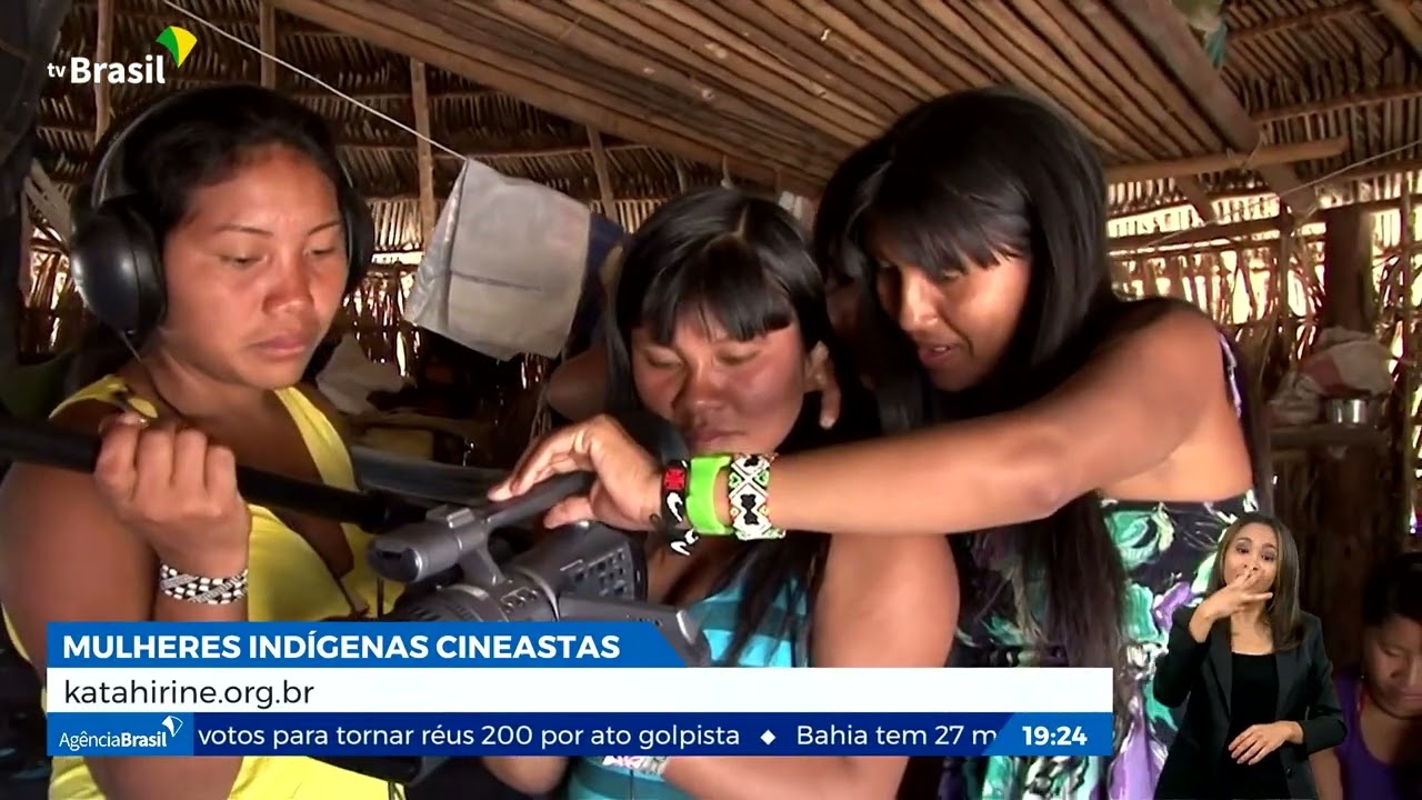 Katahirine: mulheres indígenas de olho na câmera