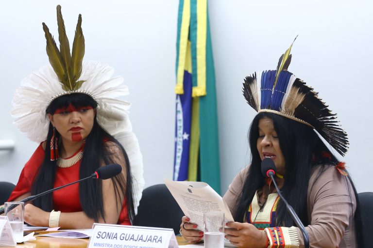 Sônia Guajajara afirma que a crise dos Yanomami só terá fim após a retirada de garimpeiros