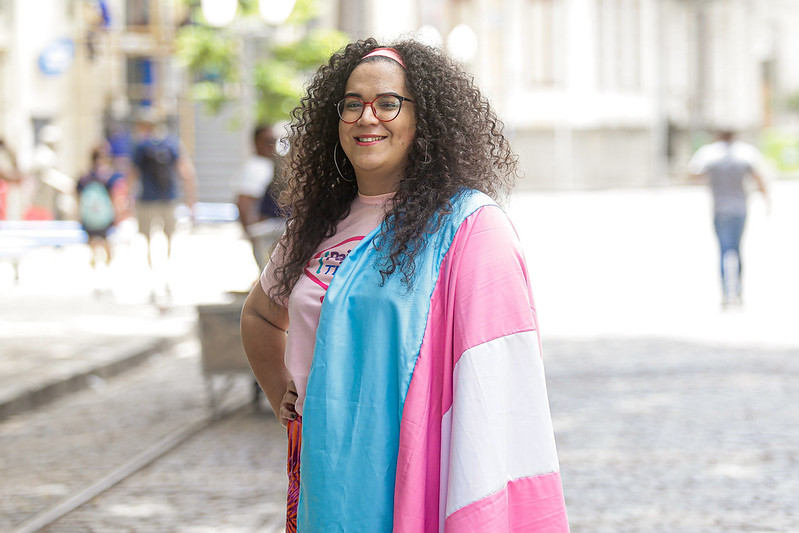 Quem é a jovem trans que vai representar Pernambuco em conferência global de segurança de dados