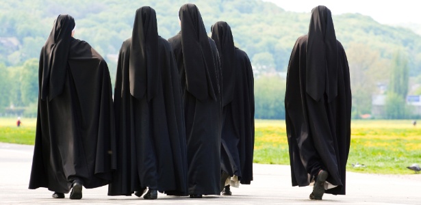 As freiras gritam "basta!" à violência contra a mulher