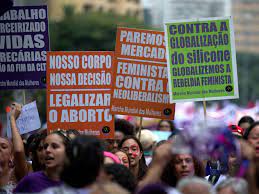 Ofensiva internacional contra os direitos reprodutivos: esquerda brasileira deve se colocar do lado certo da história